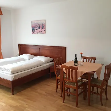 Hotel Am Oetscher 2*